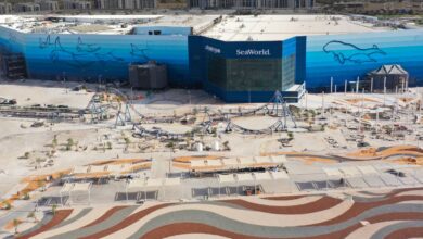 В Абу-Даби открыли иммерсивный парк с крупнейшим аквариумом в мире
